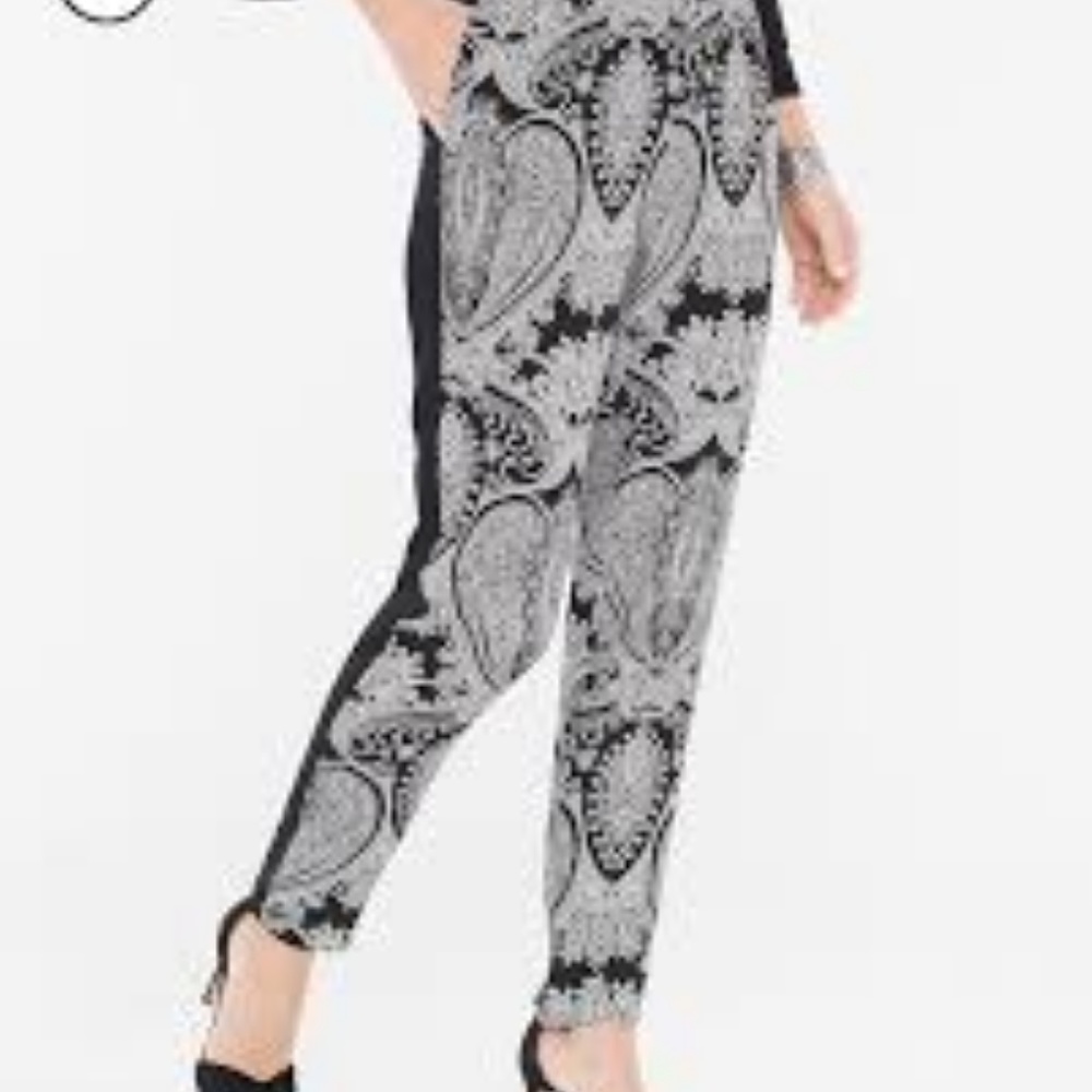 Chico’s Petite Paisley Tapered Ankle Pant